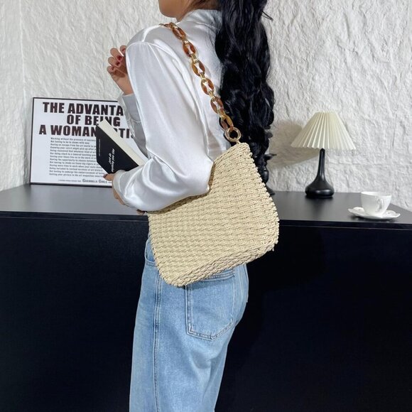 Small Handwoven Straw Purse Boho Chic Beach Bag Woven Eco-friendly Compact - Picture 5 of 7